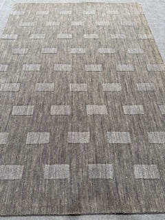 5' x 7' Gray Area Rug