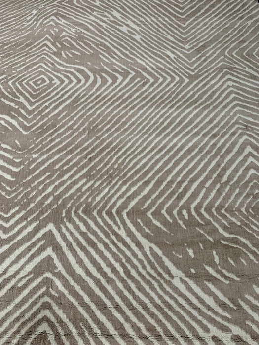 Beautiful Size 8' x 10' Zebra Print Mico Shag Area Rug