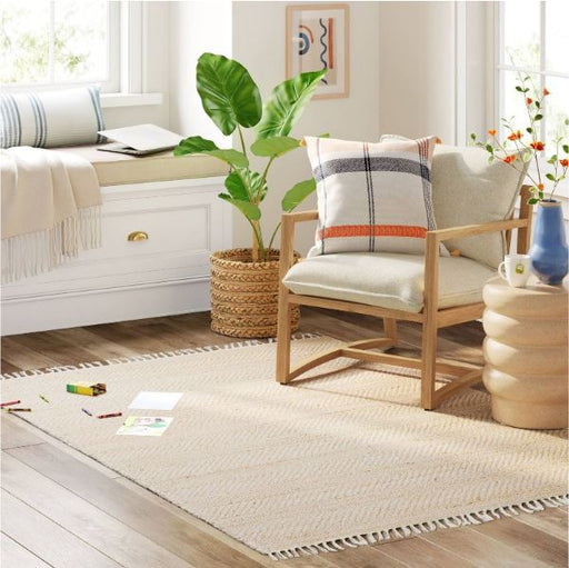 Size 5'x7' Natural/Ivory Handloom Woven Area Rug