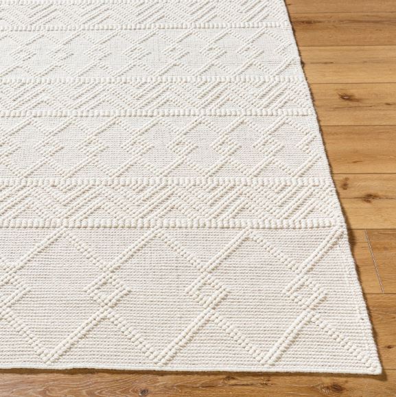 9' x 12' Hand-Made Hand-Woven Exquisite Blend Of Polyester And Wool Area Rug