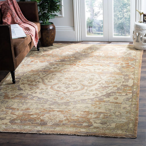 SAFAVIEH Izmir Collection Area Rug - 6' x 9', Gold & Rose, Hand-Knotted Traditional New Zealand Wool, Ideal for High Traffic Areas in Living Room, Bedroom (IZM178A)