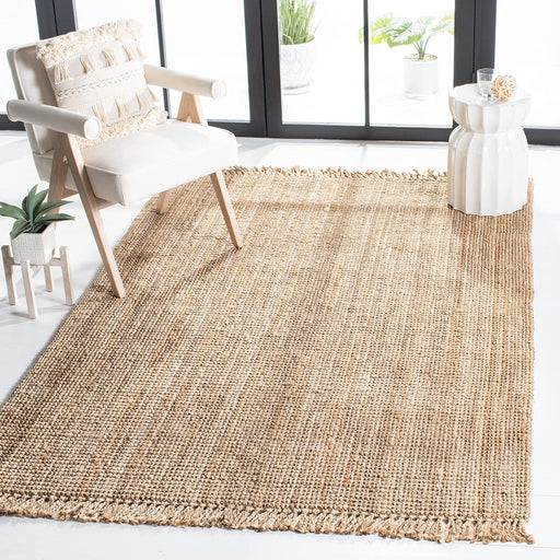 Safavieh Natural Fiber Collection Accent Rug - 3' x 5', Natural, Handmade Woven Fringe Jute, Ideal for High Traffic Areas in Entryway, Living Room, Bedroom