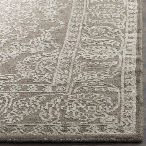 SAFAVIEH Chester Collection Area Rug - 6' x 9', Stone Grey & Pearl, Hand-Knotted Traditional Oriental Wool & Bamboo Silk, Ideal for High Traffic Areas in Living Room, Bedroom