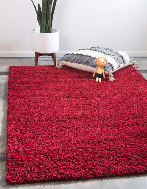 Unique Loom Solid Shag Collection Area Rug (5' 3" x 8' Rectangle, Cherry Red)
