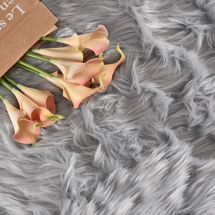 8 x 10 Grey Fuzzy Faux Fur Washable Rug