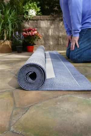 Amberview Blue 5 ft. x 7 ft. Border Indoor/Outdoor Area Rug