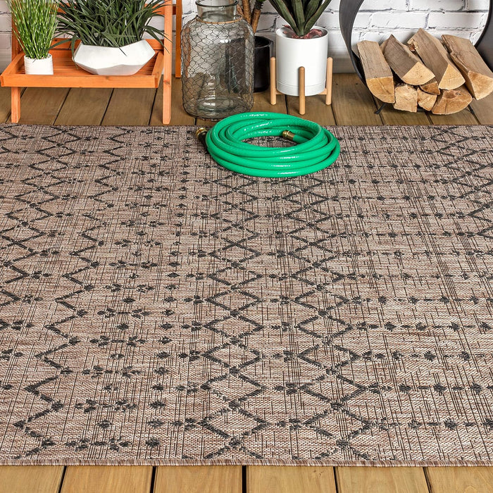 JONATHAN Y SMB108D-8 Ourika Moroccan Geometric Textured Weave Indoor Outdoor Area r.u.g, Bohemian, Rustic, Scandinavian Easy, Bedroom,Kitchen,Backyard,Patio,Non Shedding, Natural/Black, 8 X 10