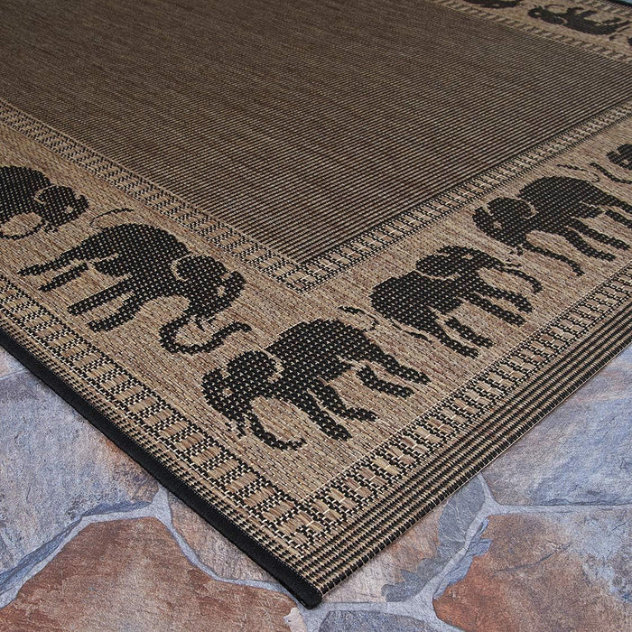 Couristan Recife Elephant Indoor/Outdoor Area Rug, 2'3" x 7'10", Cocoa-Black