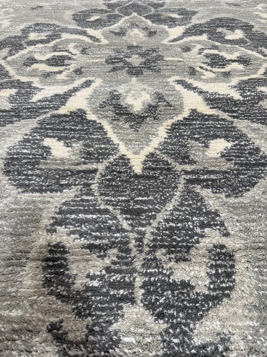 5' x 8' Area Rugs