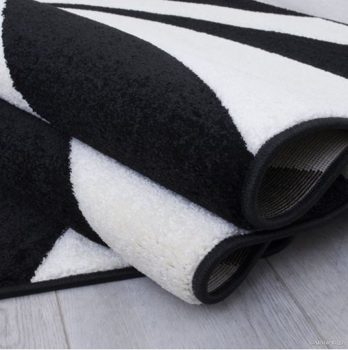 5' 2"x7' 1" 5' x 8' Chocolate Geometric Colorblock Design Rug by Allstar Rugs