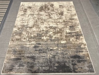 5' x 7' Area Rug