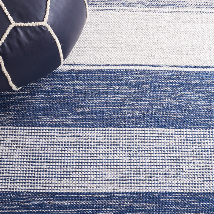SAFAVIEH Striped Kilim Collection Accent Rug - 3' x 5', Grey & Blue, Flat Weave Cotton Design, Easy Care, Ideal for High Traffic Areas in Entryway, Living Room, Bedroom (STK804M)