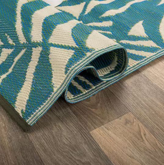 Hawaii Green 8 ft. x 10 ft. Modern Floral Reversible Plastic Outdoor Area Rug
