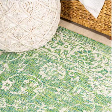 Tela Bohemian Textured Weave Floral Cream/Green 5 ft. Round Indoor/Outdoor Area Rug