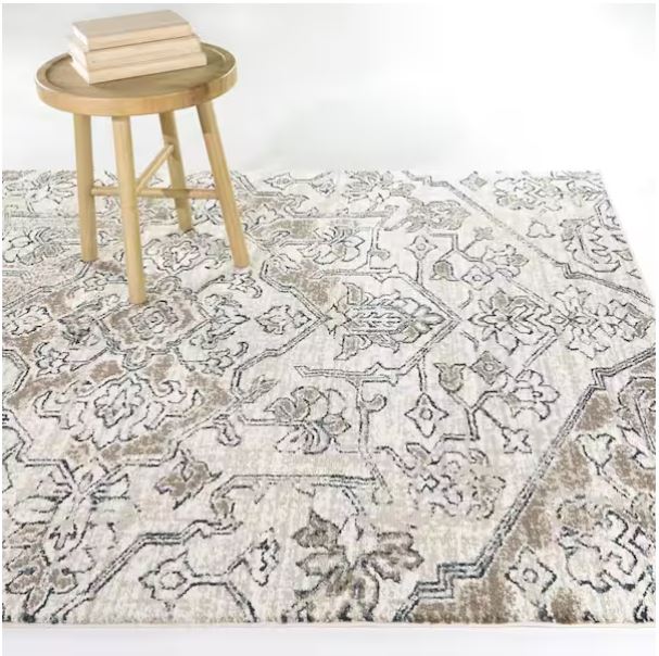 Rosehill Cream 5 ft. x 7 ft. Traditional Area Rug