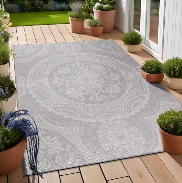 Waikiki Grey/White 8 ft. x 10 ft. Medallion Indoor/Outdoor Area Rug