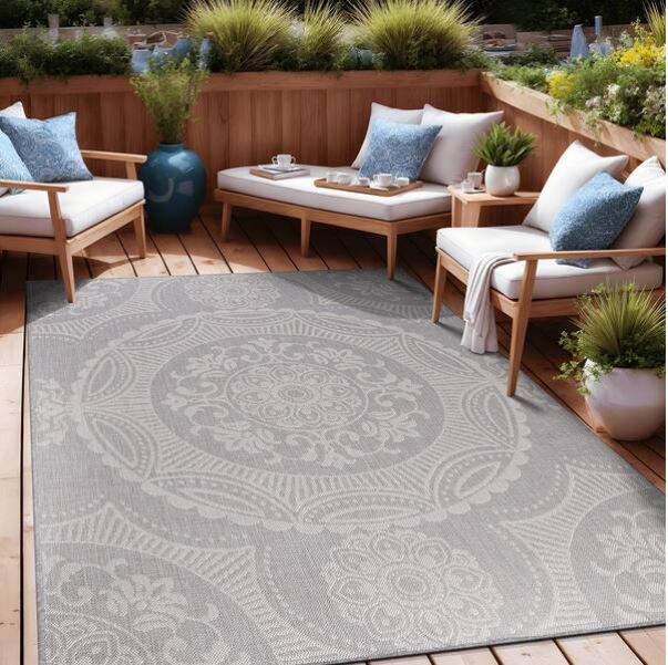 Waikiki Grey/White 8 ft. x 10 ft. Medallion Indoor/Outdoor Area Rug