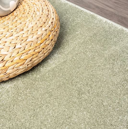 JONATHAN Y Haze Solid Low-Pile Green 8 ft. x 10 ft. Area Rug, Non-Shedding, Easy-Clean, Durable Synthetic Fibers