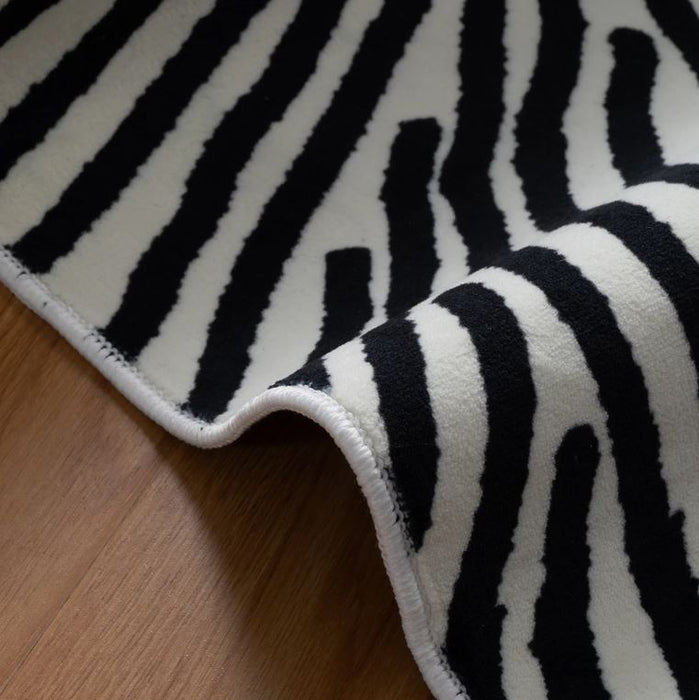 9x12 Modern Abstract Stripes Machine Washable Area Rug in Black & White
