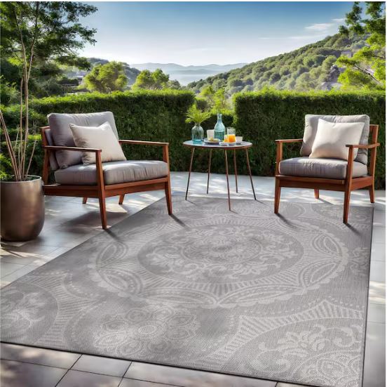 Waikiki Grey/White 6 ft. x 9 ft. Medallion Indoor/Outdoor Area Rug