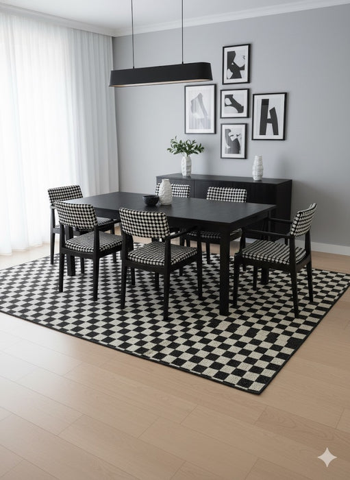 7' x 10' Area Rug
