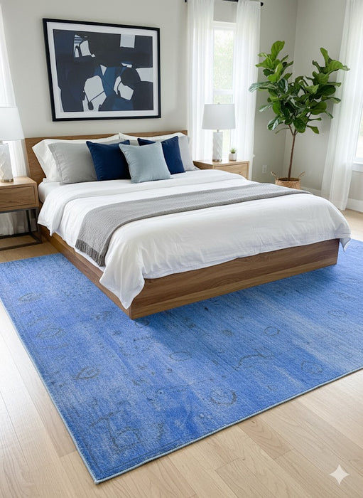 7' x 10' Area Rug