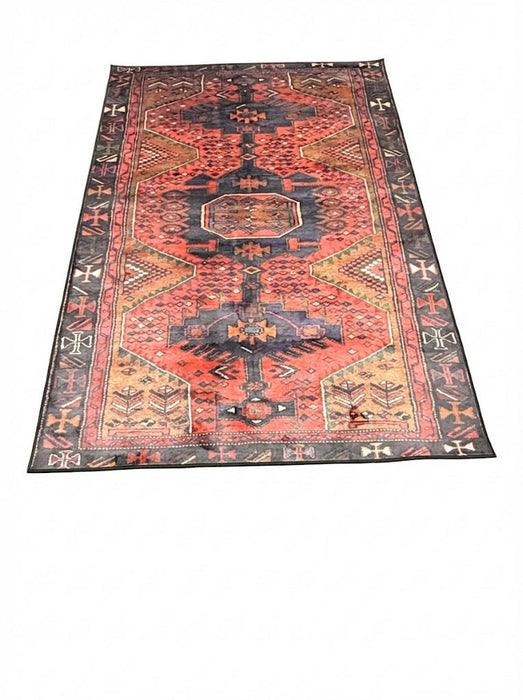 5' x 7' Area Rug