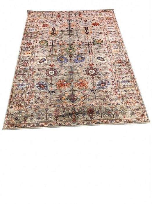 5' x 7' Area Rug