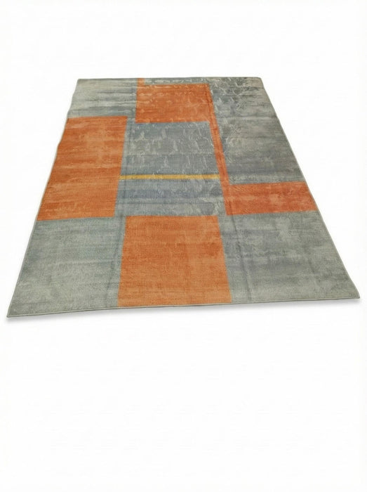 8' x 10' Area Rug