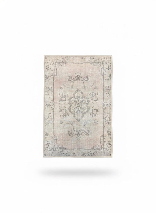2' x 3' Area Rug