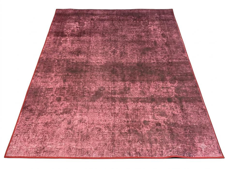 7' x 9' Area Rug
