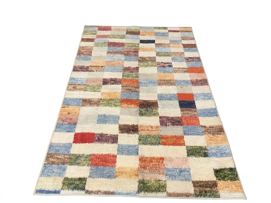 5' x 8' Rectangular Ivory Multicolor Checkered Geometric Contemporary Area Rug