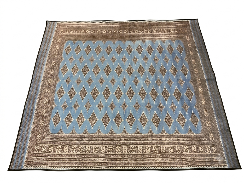 7' x 7' Square Area Rug