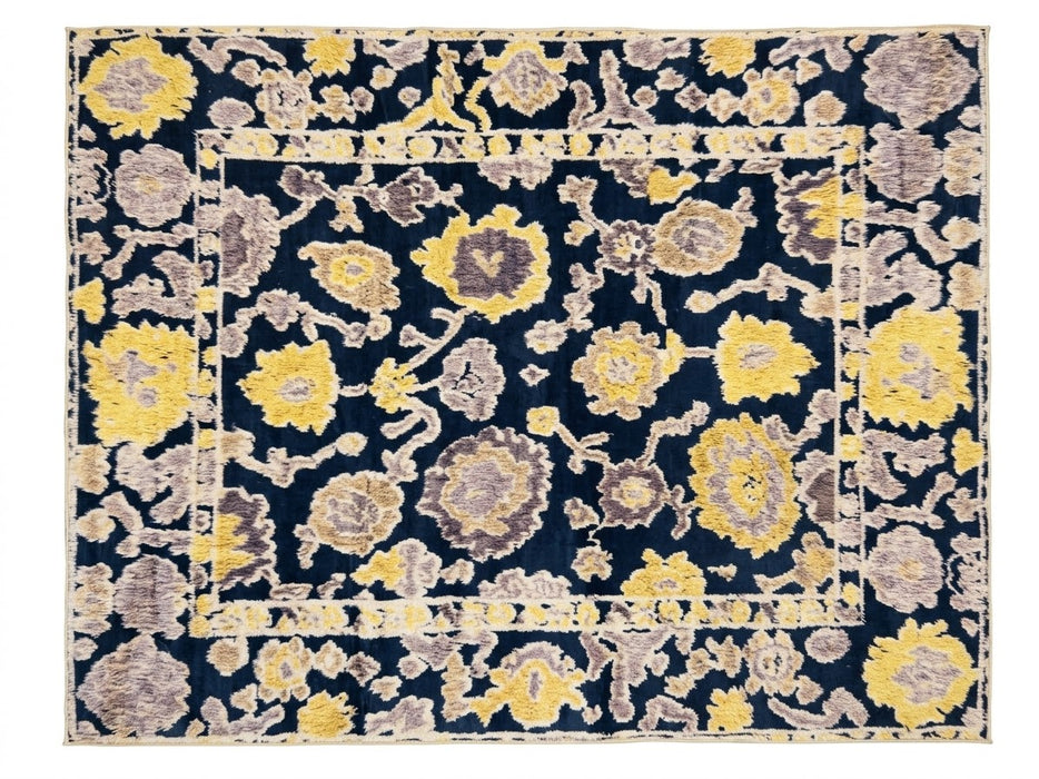 7' x 10' Area Rug
