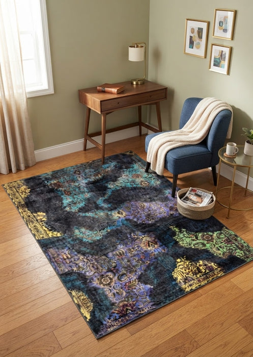 5' x 7' Area Rug