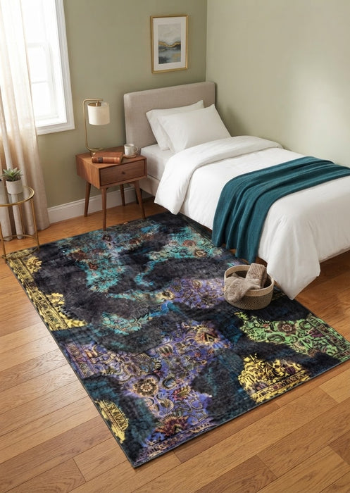 5' x 7' Area Rug