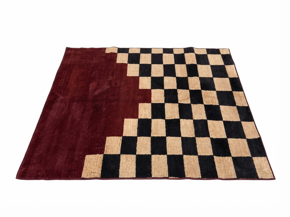 5' x 7' Area Rug