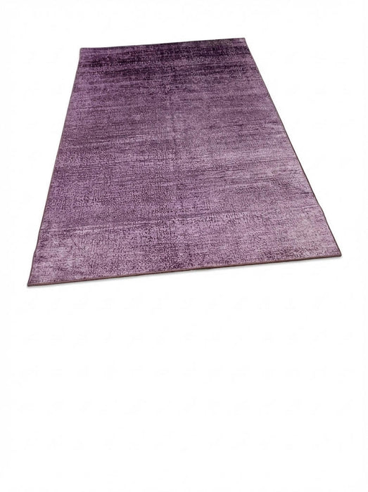 8' x 12' Area Rug