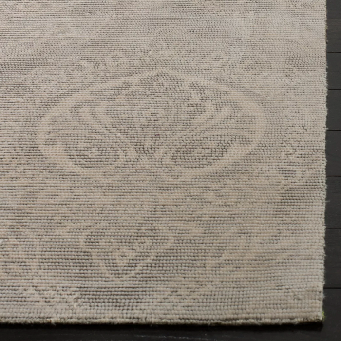 5'x8' Taupe/Ivory Paisley Handmade Area Rug - Safavieh