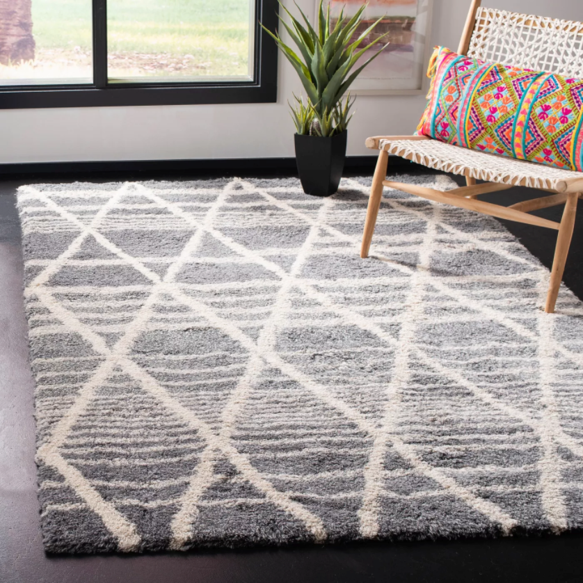 5' x 8' Area Rugs